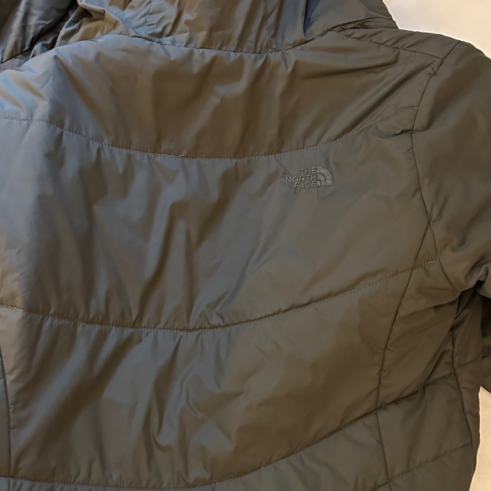 The North Face Olive Green Quilted Hooded Parka with Faux Fur Trim - Picture 5 of 5